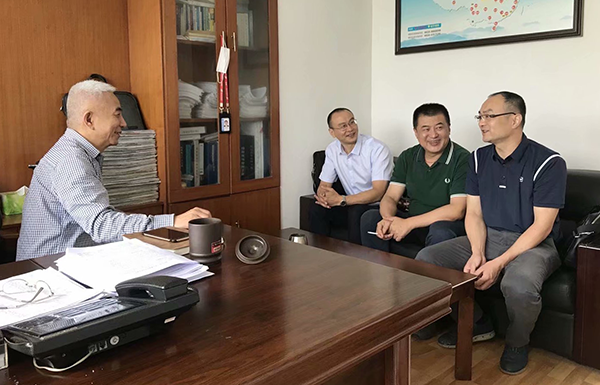 1597888917466550.png 國(guó)航綿陽(yáng)營(yíng)業(yè)部總經(jīng)理拜訪(fǎng)集團(tuán)公司主要領(lǐng)導(dǎo)2.png