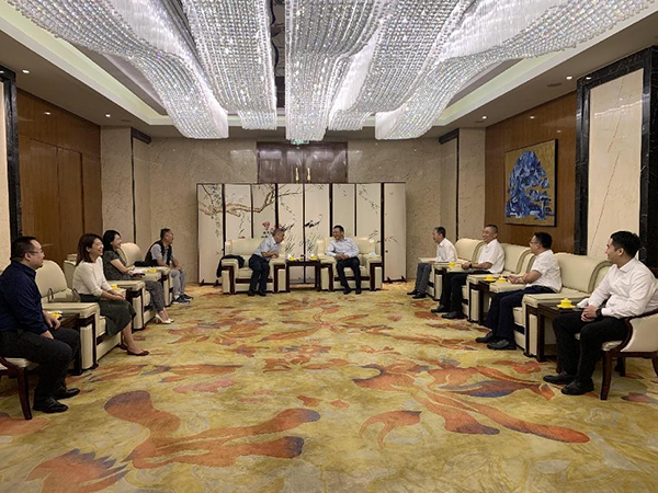 1667552220576281.png 綿陽機(jī)場(chǎng)與廈門航空有限公司開展合作座談.png